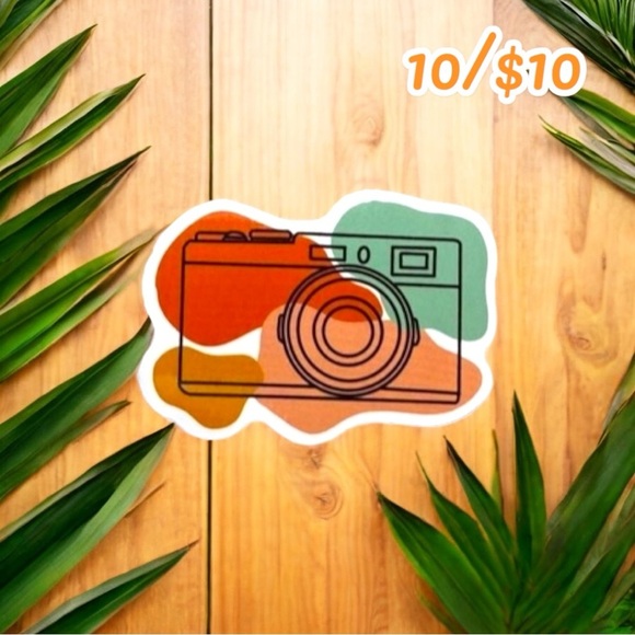 10 / $10 - Retro Camera Sticker - Photos / Photography / Photographer - Picture 1 of 1